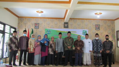 Photo of Seminar Nasional Dalam Rangka Dies Natalis STAI Al-Hikmah 2  Dengan Narasumber Prof. Ridwan, M.Ag (UIN Prof. K.H. Saefuddin Zuhri) & Dr. Drs. Yusdani (UII Yogyakarta)