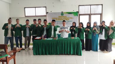 Photo of Pembekalan PKL Prodi Hukum Keluarga Islam, Mahasiswa Dibekali Pemahaman Praktis oleh M. Saeful Amri, M.H