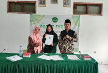 Photo of Dosen Laksanakan Pengujian Munaqosah, Mahasiswa Diuji Secara Komprehensif